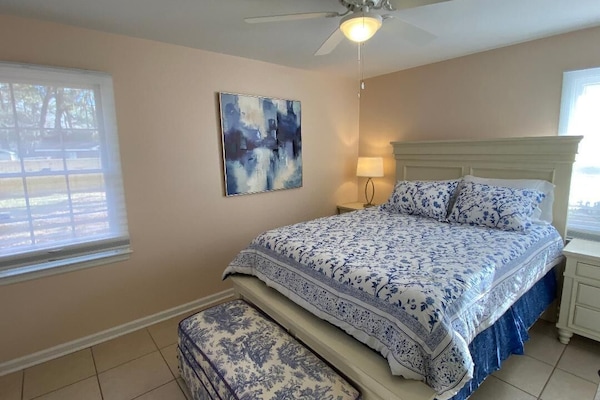 Master Bedroom = Queen Bed - with Ensuite Bathroom