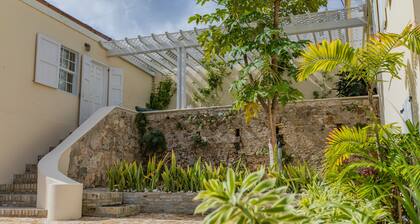 Moko Jumbie House - "Guesthouse" - Cozy 1-Bedroom