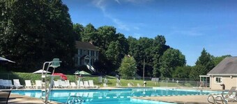 Abundance! Pool | Hot Tub | Arcade | Grill | Firepit (Old)