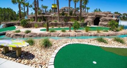5 stars! Nature views in OBA! Walk to beach!