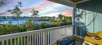 Beach Cottage in Orange Beach! Beautiful views and great location