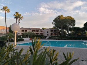 Piscine extérieure, piscine chauffée