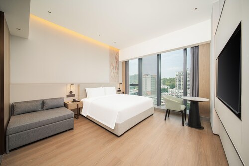 Holiday Inn Zhuhai City Center