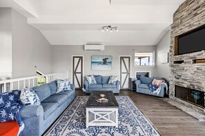 Smart TV, fireplace, books - Pirates Beach with Heated Pool, Hot Tub, Firepit & Outdoor Games (Galveston)