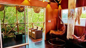 Interior - TreeHouse EcoChic/3 min walk beach/Wifi/AC/kitchen/King Size Bed (Isla Holbox)