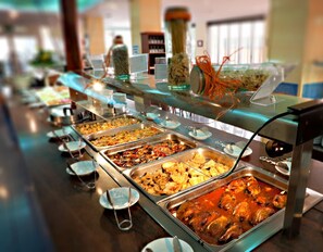 تناول الطعام