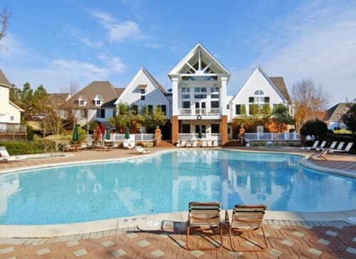 1 Bedroom Cottage Suite Village in King's Creek weekly booking 8days/7nights. 