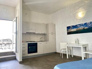 Fridge, oven, stovetop, high chair