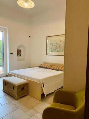 2 quartos, ferros/tábuas de passar roupa, Wi-Fi de cortesia