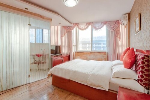 Chongqing Yuanjing Hotel (Xietaizi Metro Station Keyuan 4th Road Branch)