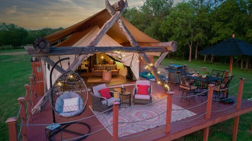 Riverfront | Glamping| Yurt | Hot Tub | Firepit | Kayaks