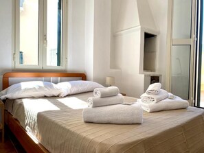 2 Schlafzimmer, Bügeleisen/Bügelbrett, kostenloses WLAN