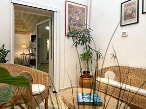 Property grounds - The Merchant's Home (Monopoli)