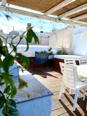 Outdoor dining - Amalfi Pool Suite (Monopoli)