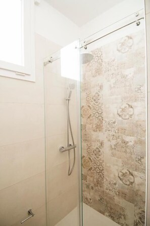 Bathroom - Vitti 2 (Monopoli)