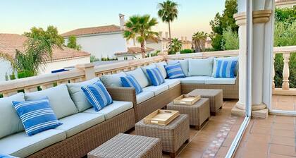 6 Bedroom Luxury Villa ,6 seater Jacuzzi & heated pool . 18 guests max