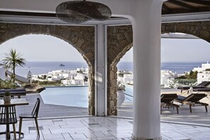 Outdoor dining - Mr And Mrs White Mykonos (Mykonos)