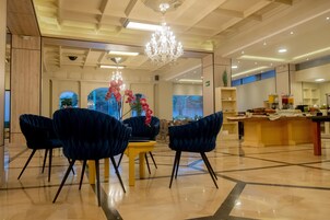 Sala de estar en el lobby