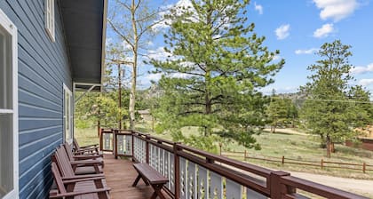 Moraine Music Cabin On the edge of RMNP Dog Friendly