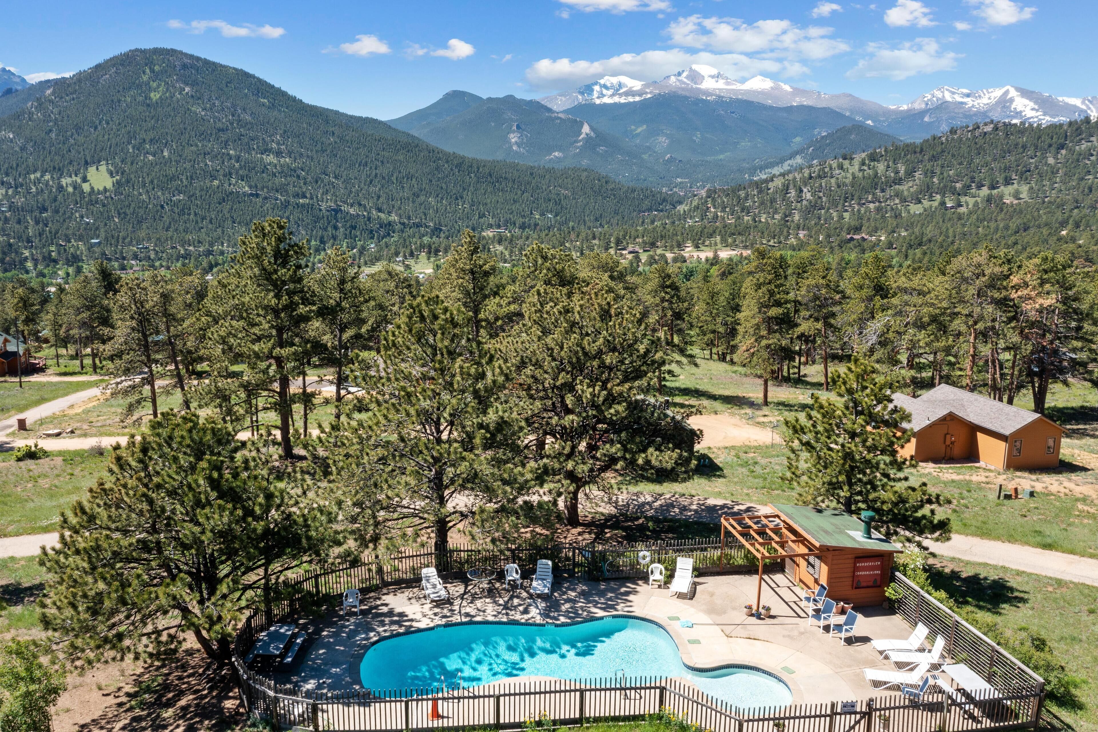 Et oppvarmet basseng