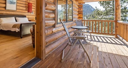 The View - 4 bedroom 3 bath log home with great views