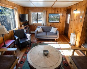 TV, fireplace, DVD player