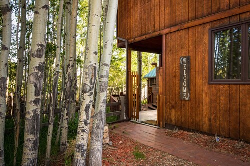 Aspen Grove - 4 bedroom home in a quiet location