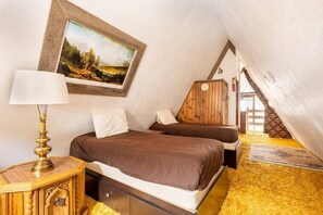 4 bedrooms, free WiFi, bed sheets - Peak View - 4 bedroom A-frame with great views (Estes Park)