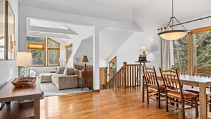 Interior - Wild Basin-Mountain Townhouse in the Heart of Estes Park (Estes Park)