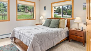 2 chambres, fer et planche à repasser, Wi-Fi gratuit, draps fournis