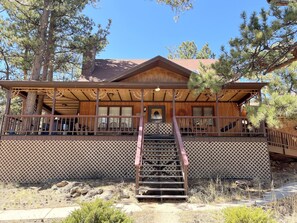 Exterior - Lodgepole - 2 bedroom monthly rental - Free WiFi (Estes Park)