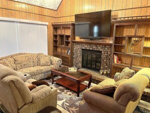 Smart TV y chimenea
