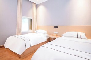 Room - Zhuhai Zhufeng Business Hotel (Qianshan Branch, Weinan University) (Zhuhai)