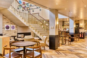 Lounge - Hub By Premier Inn London Camden (London)