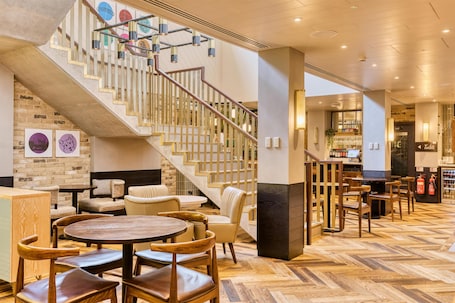 Lounge. Hub By Premier Inn London Camden