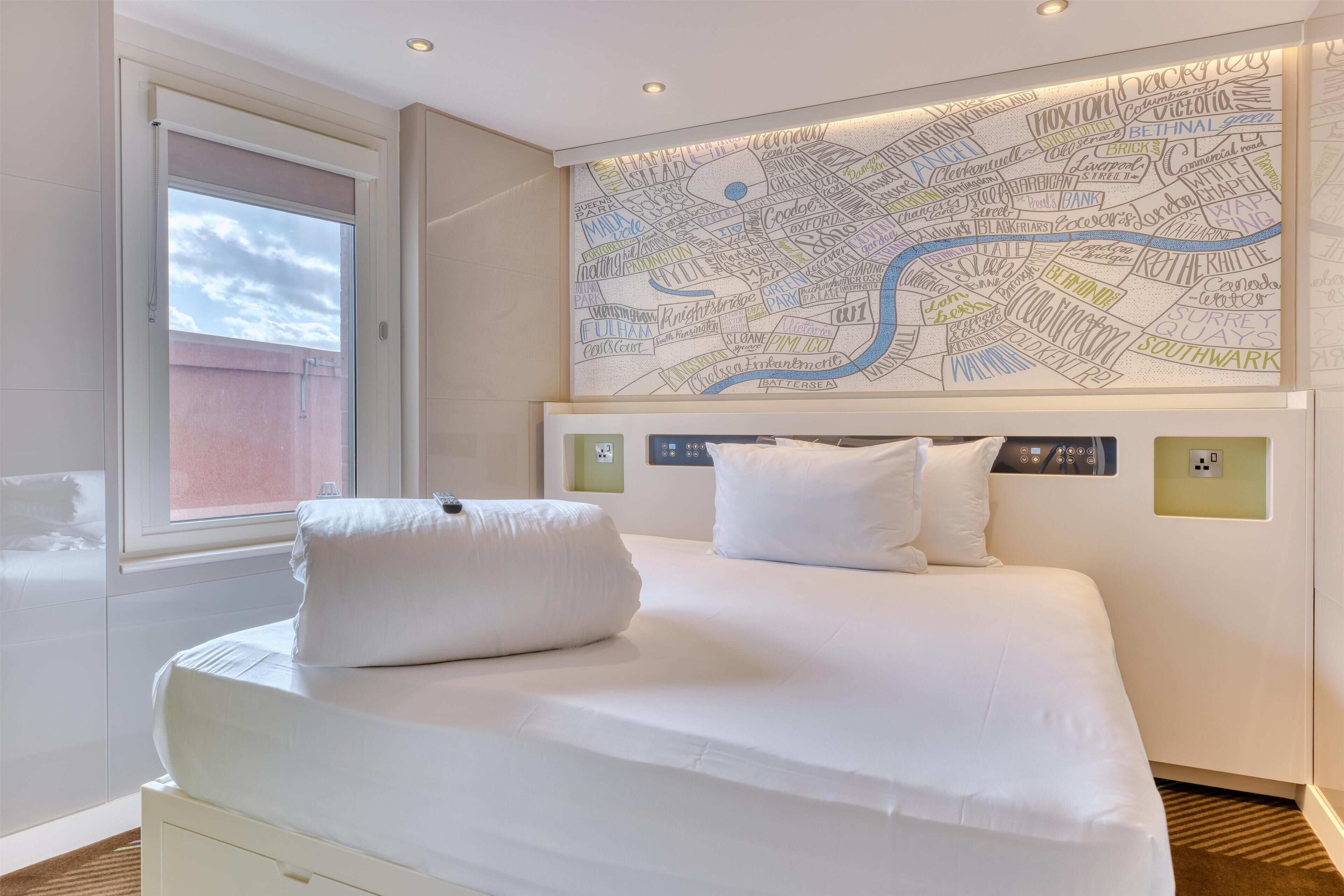 Superior Double Room | Bed sheets