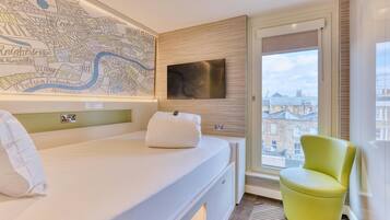 Kamar Double Standar | Seprai linen