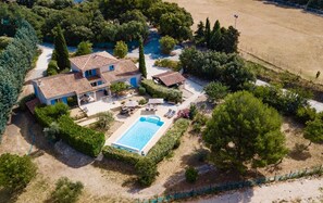 Exterior - Superb vacation villa (fully renovated) in the heart of the Luberon (La Roque-sur-Pernes)
