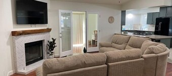 Cozy Home With Sunroom