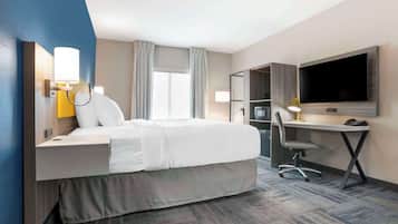 Suite, 1 letto king, accessibile ai disabili, non fumatori | 1 camera, una scrivania, postazione laptop, tende oscuranti