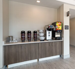 Coffee service - Comfort Inn & Suites Destin near Henderson Beach (Destin)