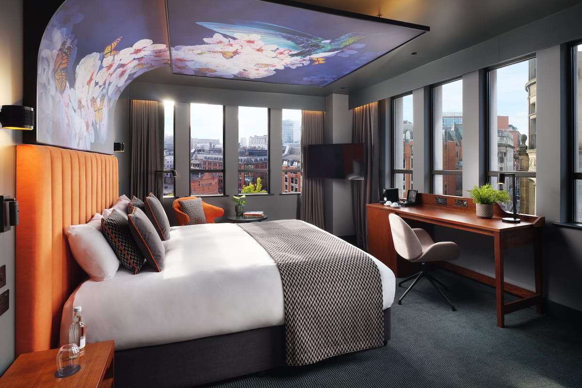 Deluxe Club Room | Premium-sengetøj, skrivebord, gratis baby-/barnesenge, sengetøj