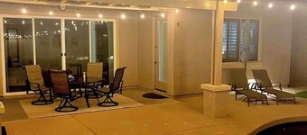 Beautiful Home with Pool and Putting Green!