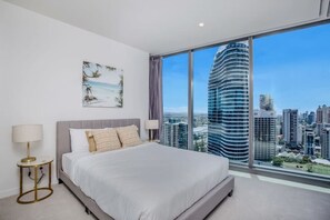 4 عدّة غرف نوم ومكتب ومكواة/لوح كي وواي فاي مجانًا