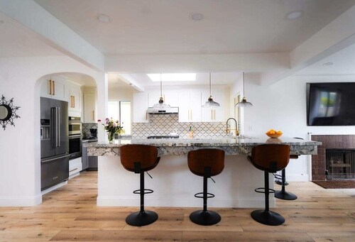 Gated Beachside Stay w/ Pool & Hot Tub