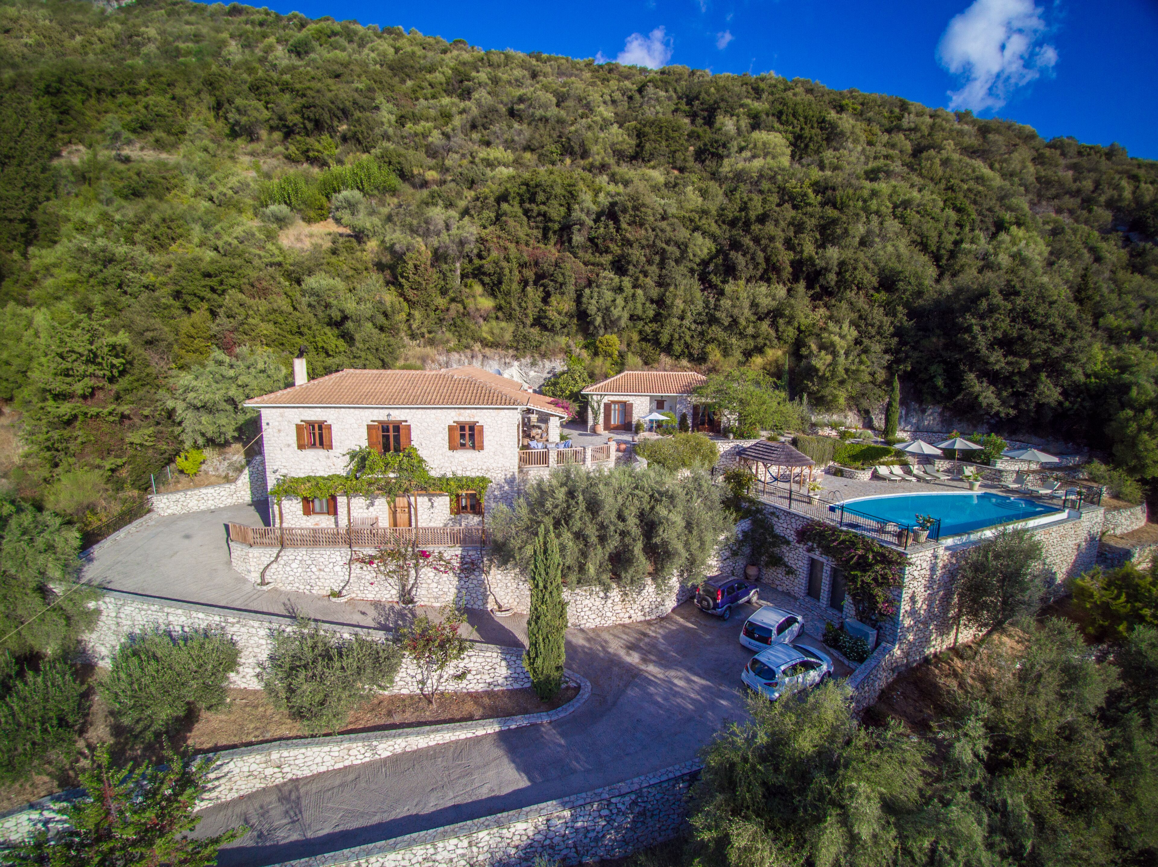Secluded traditional stone villa with unforgettable views