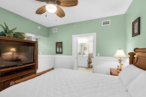 3 bedrooms, iron/ironing board, free WiFi, bed sheets - 🏖️Beachfront, Awesome Amenities-Boardwalk 508🏖️ (Panama City Beach)