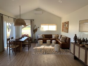 Reception - The Grand Canyon Headquarters  (Williams)