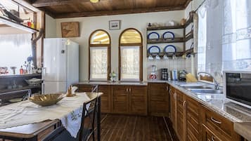 冰箱、微波炉、烤箱、茶具/咖啡用具