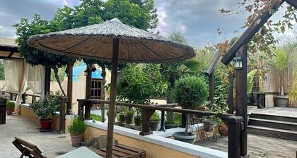 SELANA HOUSE WITH OUTDOOR POOL